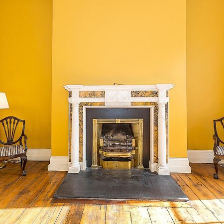 Munster Apartment , 7 Henrietta Street, Dublin City Centre Экстерьер фото